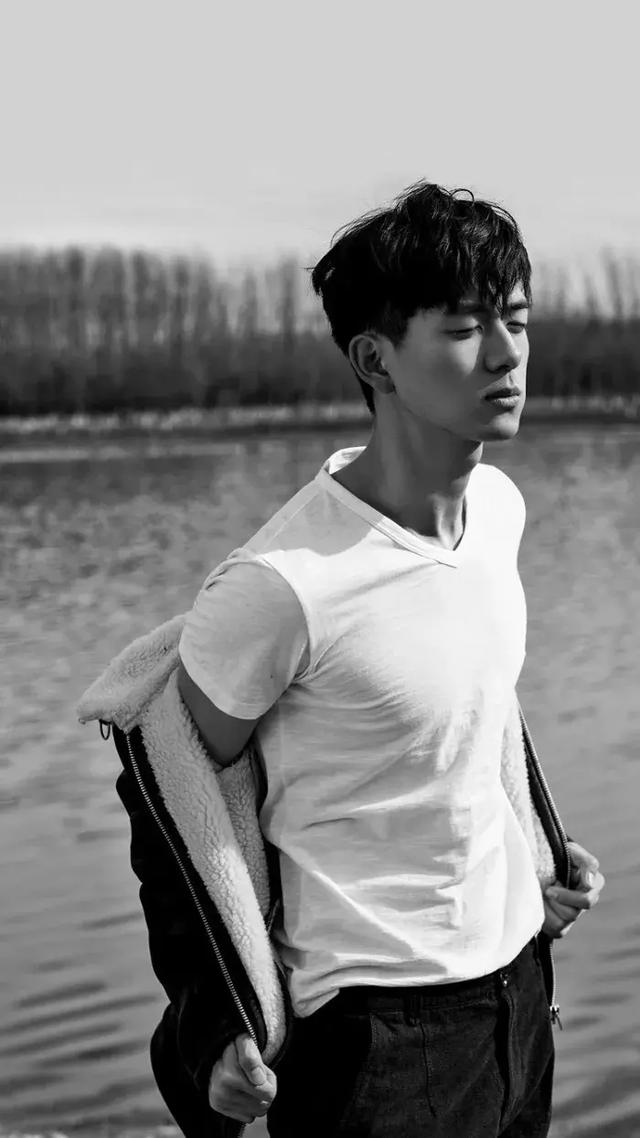 李现狙击,春夏入股李现分析