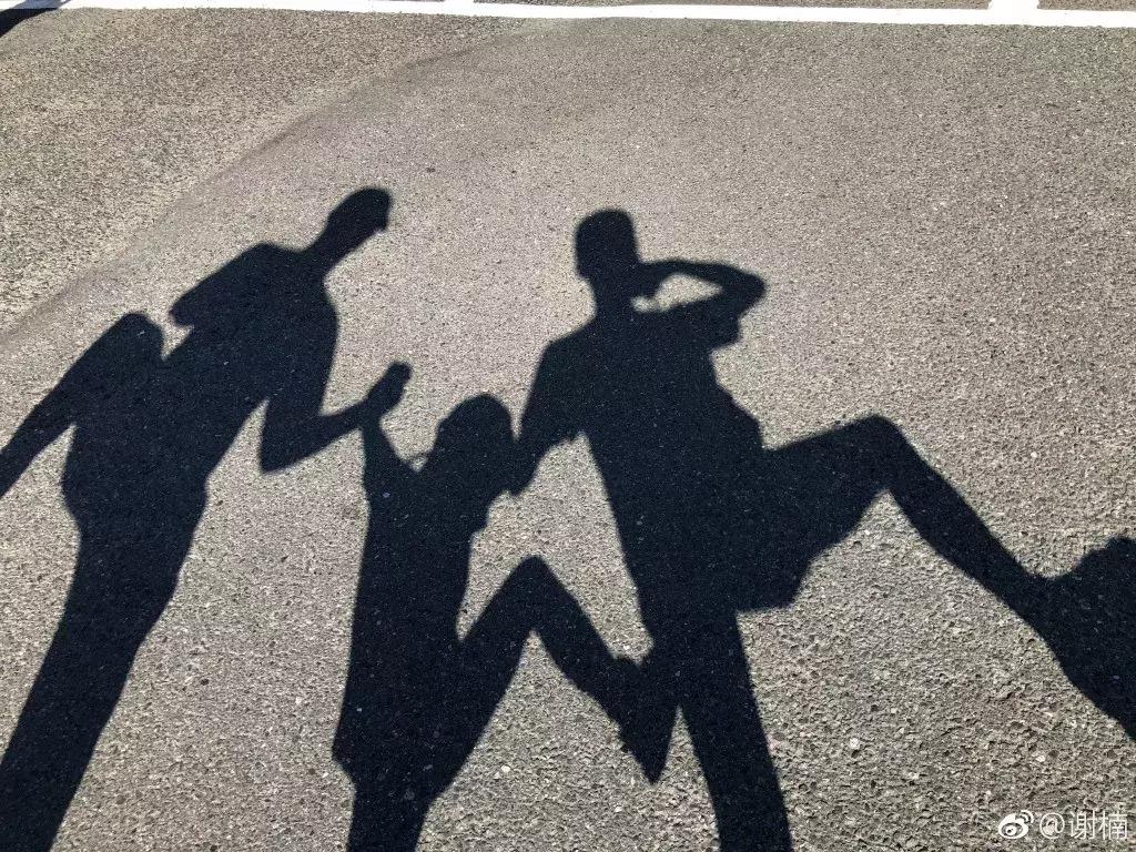 爸爸强势暴躁妈妈懦弱的家庭,爸爸懦弱妈妈强势