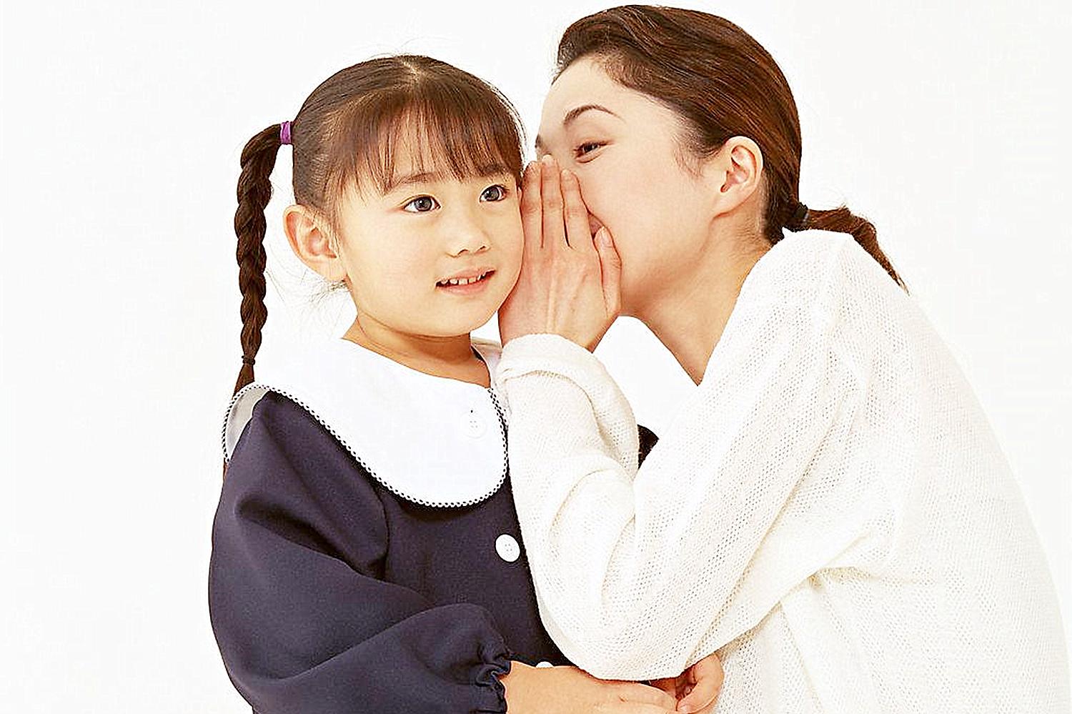 孩子出现夹大腿状况是什么原因,孩子出现夹大腿状况