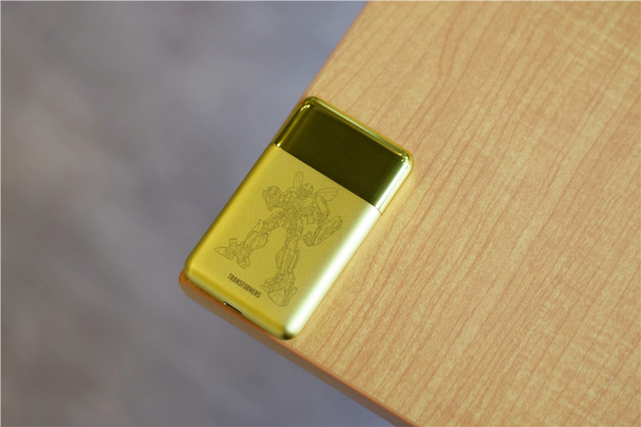 小米生态链推出变形金刚定制款剃须刀，399元的售价，你会买吗？