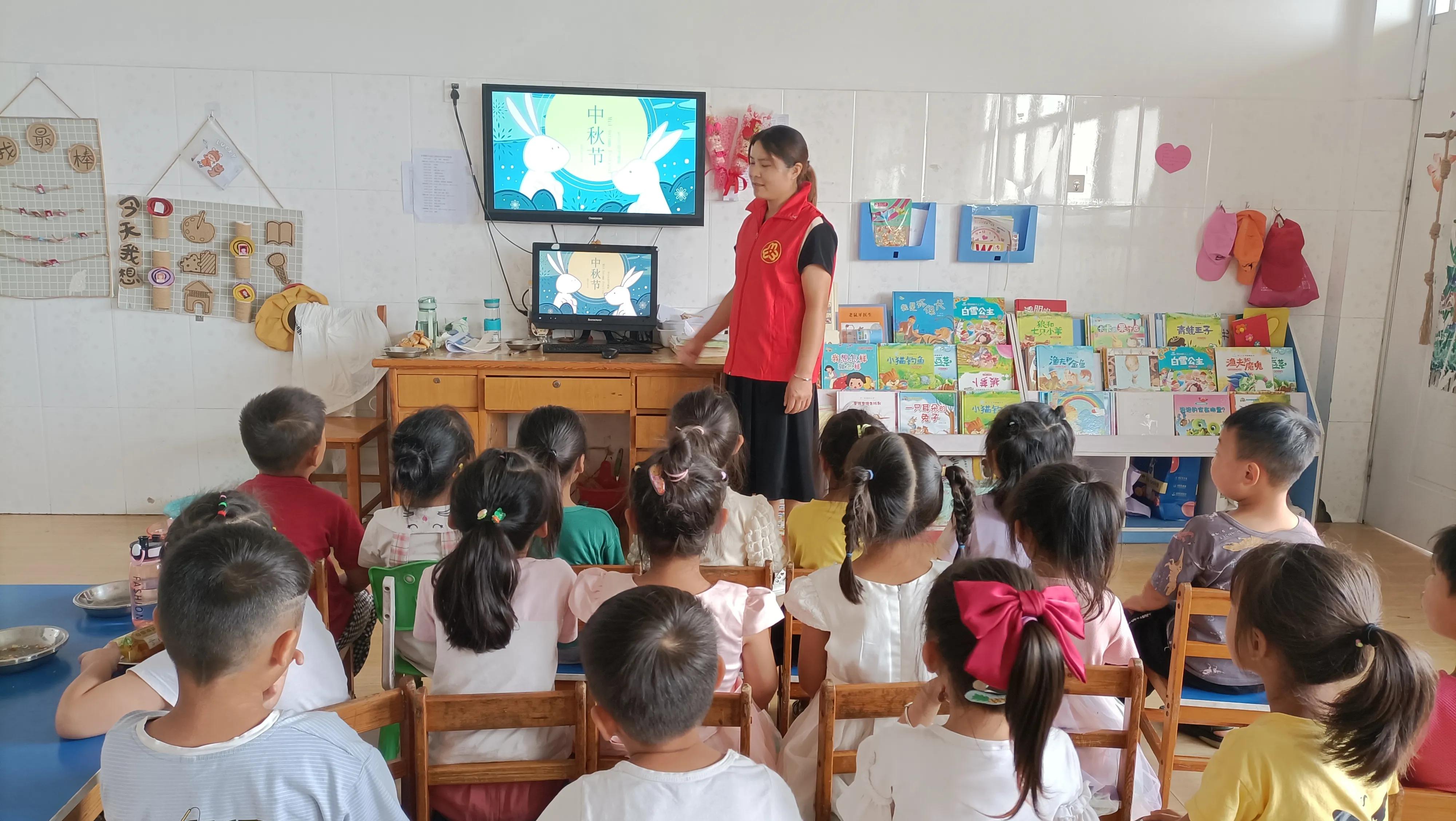 浓浓中秋情活动,欢度中秋节幼儿园
