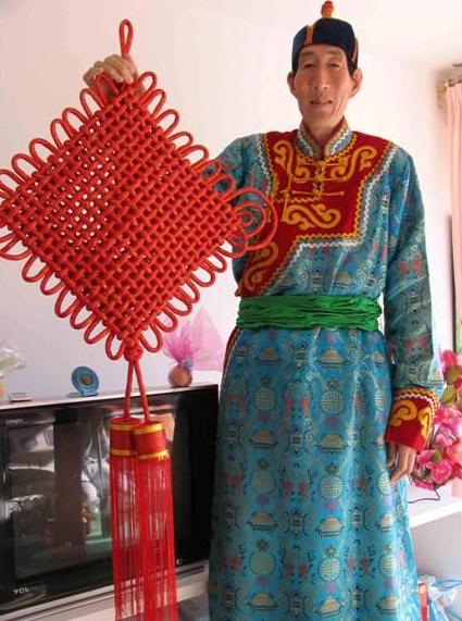 中国巨人鲍喜顺生活,中国巨人鲍喜顺活了多少岁