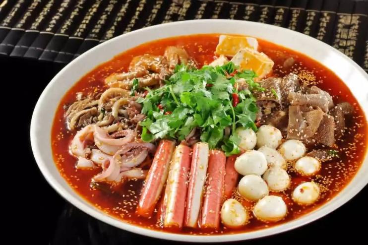 一个人的火锅就是冒菜,冒菜是一个人也可以吃的火锅