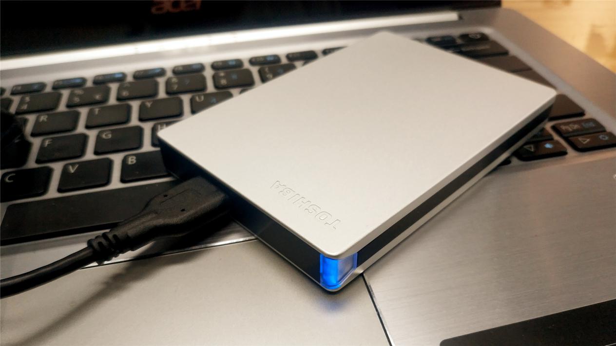 东芝canvioslim评测,东芝移动硬盘slim好用吗