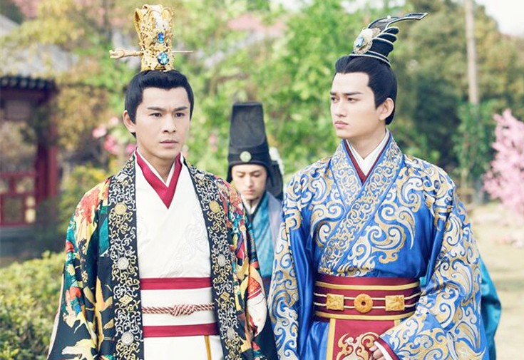 屈原被楚怀王流放到了哪里,屈原为什么不被国君重用