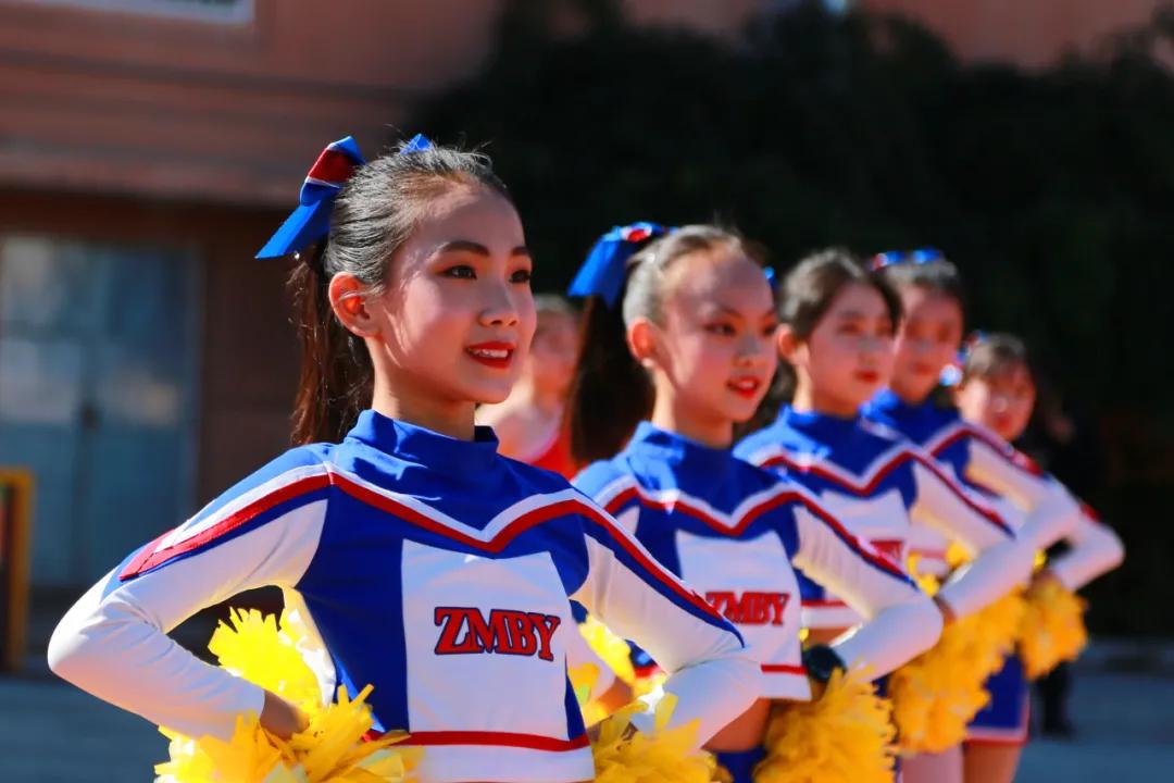 快乐足球放飞自我,青少年校园足球联赛拉开帷幕