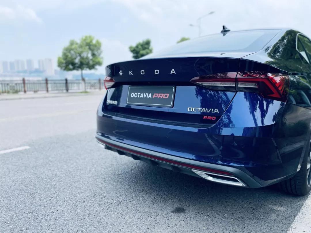 数字化轿车,斯柯达明锐pro360全景影像测试