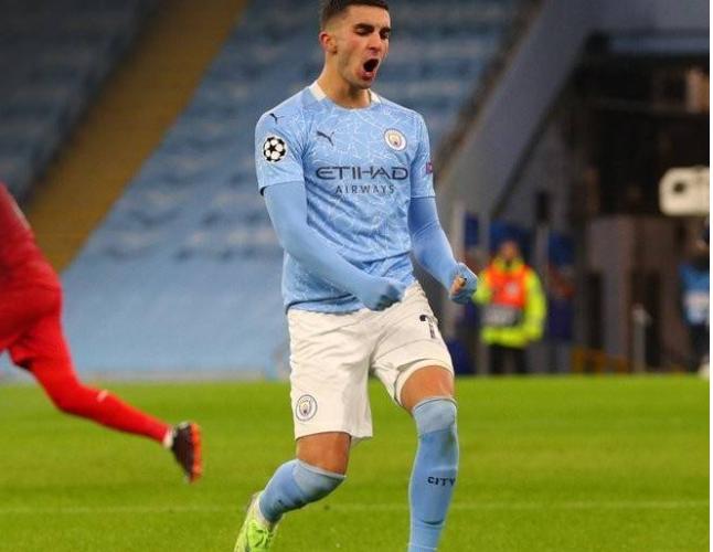 足球小将10次进球10次助攻全集,七球两助攻