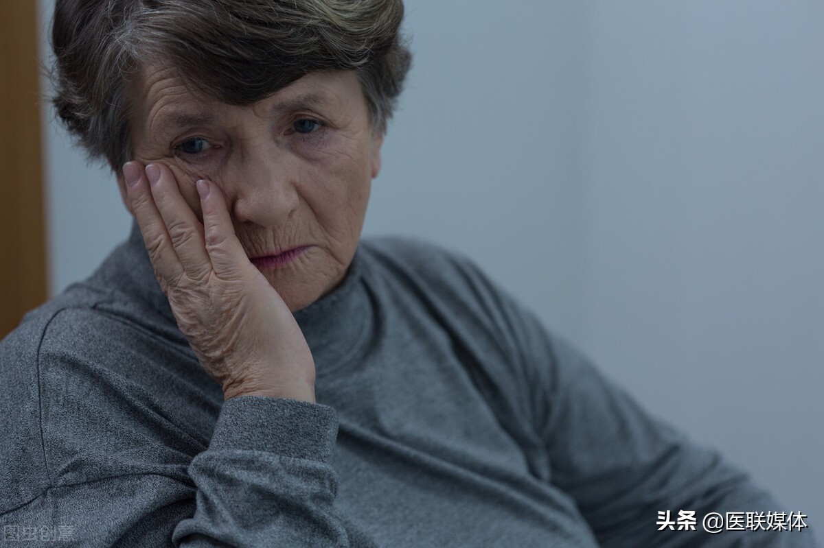 抑郁症是矫情还是确实存在的病,抑郁症患者不是矫情是真的生病了