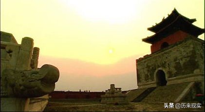 孝庄太后与多尔衮之间有什么关系,历史孝庄太后和多尔衮真的相爱吗