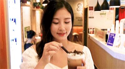 奶盖贡茶经典款,四云奶盖贡茶全国多少家