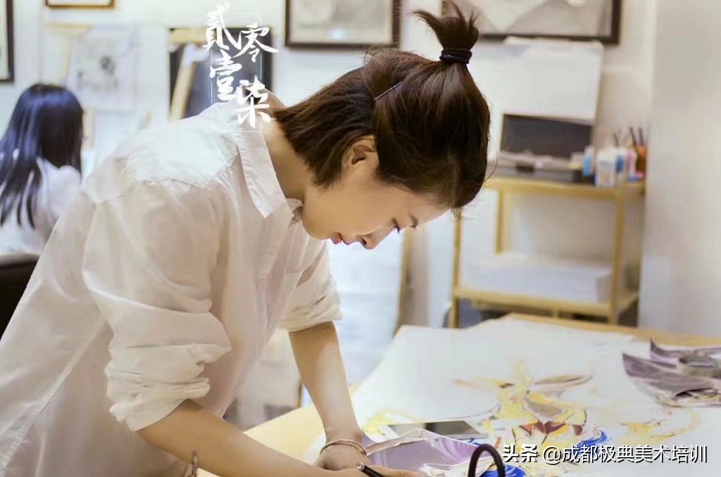 0基础绘画培训班多少钱,成人零基础学绘画