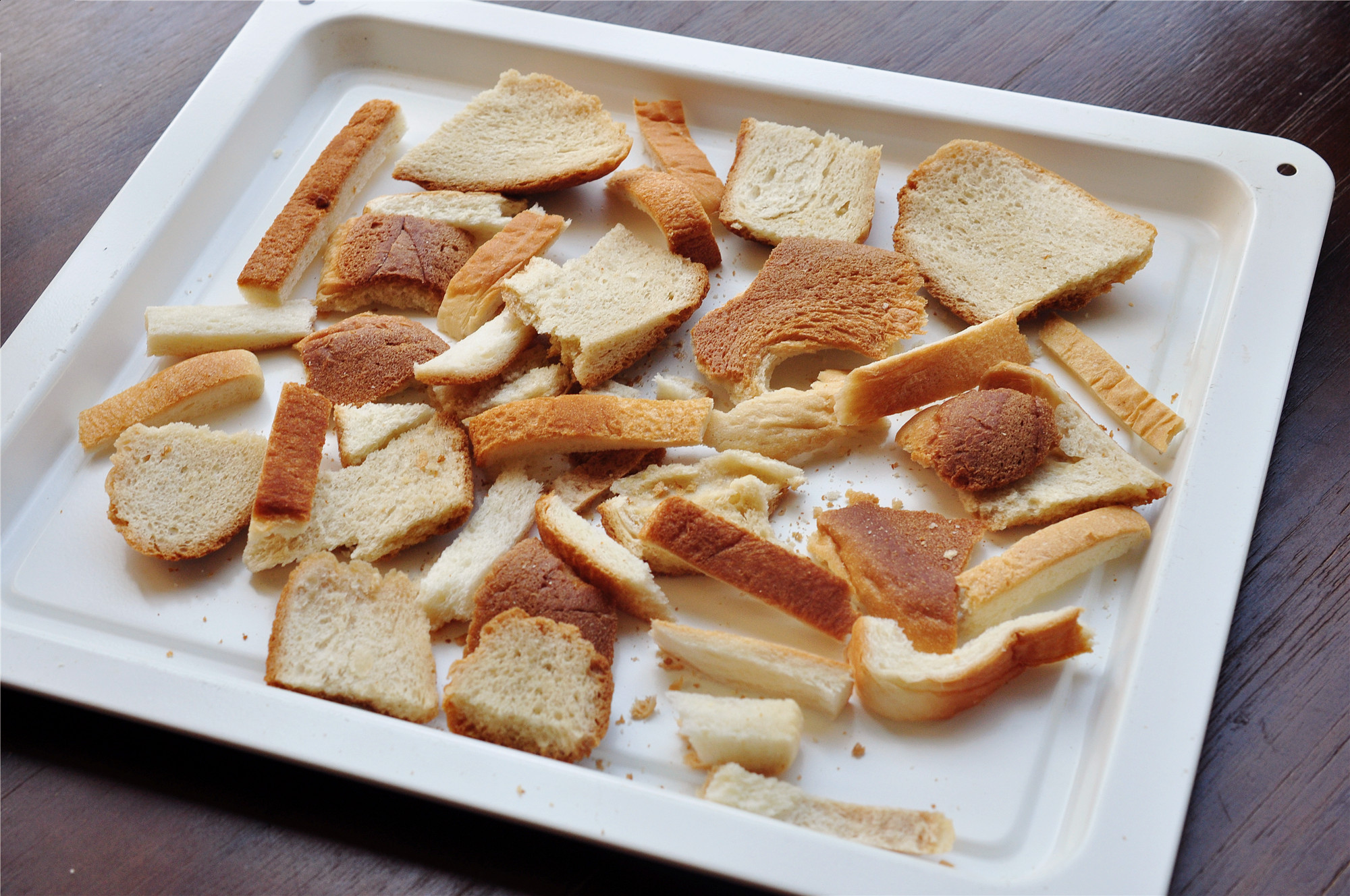 剩面包不要扔了,剩面包做甜品