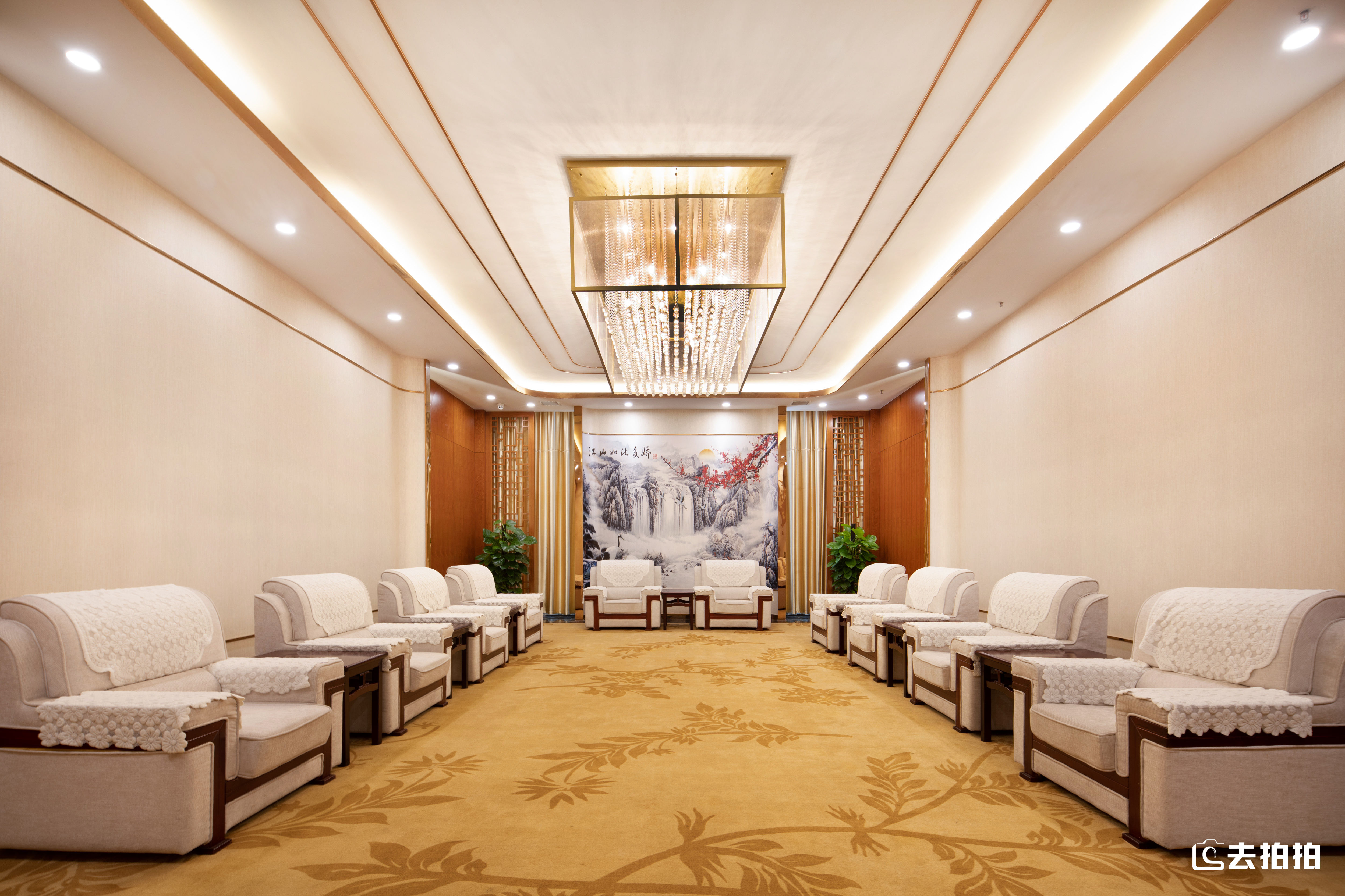 去拍拍蓝海酒店l做一片有温度的“蓝海”