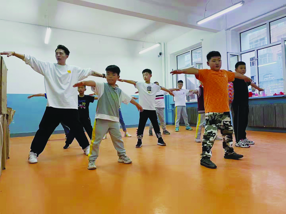 学校缤纷社团,缤纷社团七彩生活