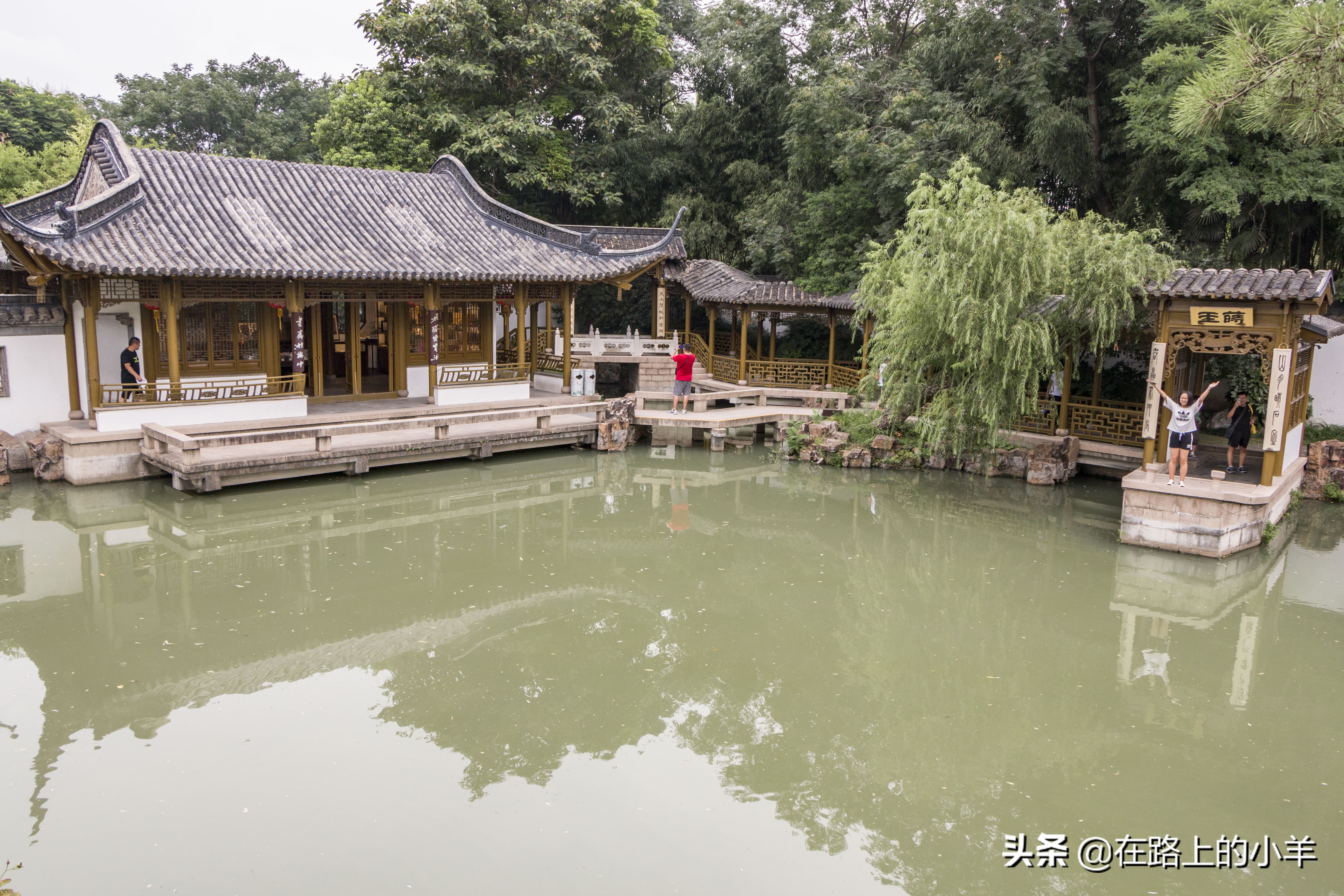 一字之差的两个西湖，浙江不收门票江苏却收100元，如今差距很大