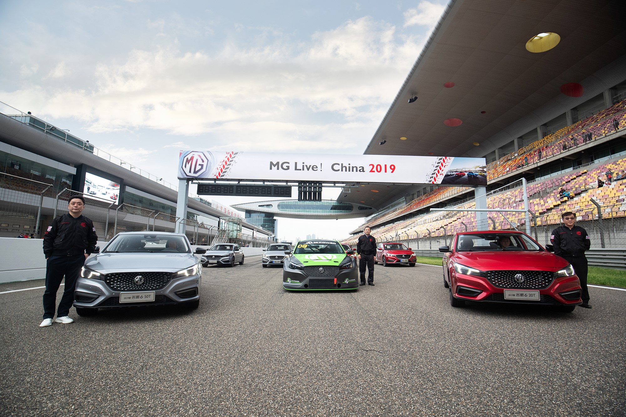 F1赛道上演MGLive！2019款名爵620T、50T售价9.28万起
