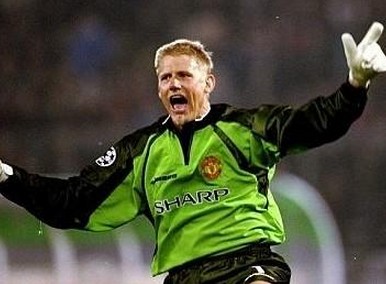 世界第一门将布冯精彩扑救,世界第一门布冯