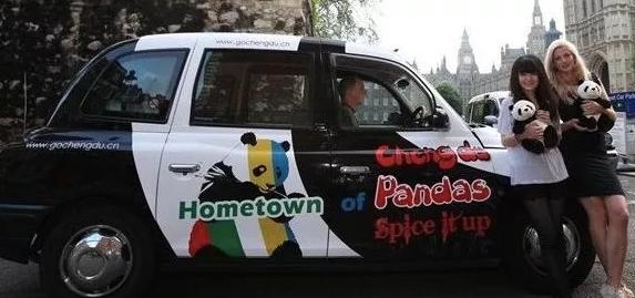 外国人为什么这么喜欢大熊猫呢,外国人究竟有多爱大熊猫