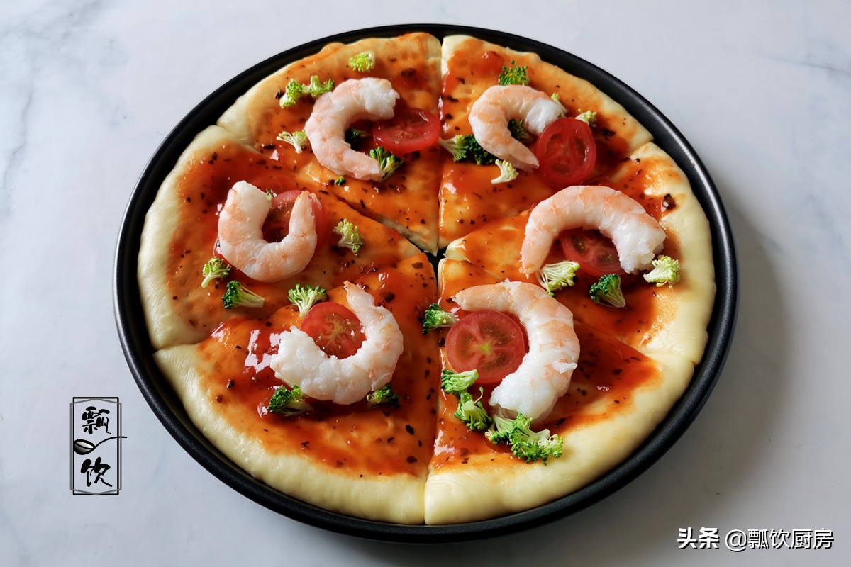 在家做好吃的披萨的方法,懒人做法在家就可以做披萨