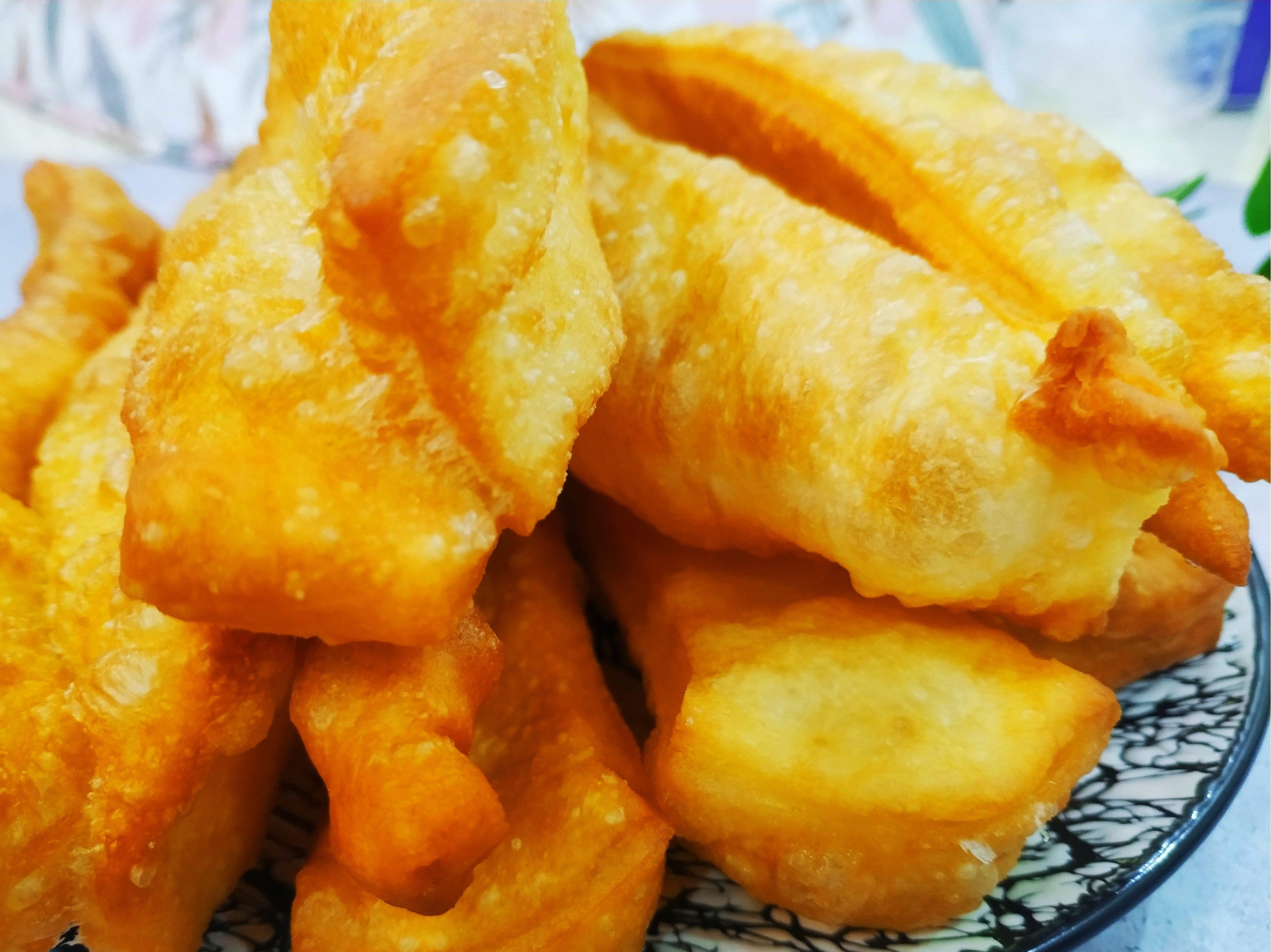 炸油条用脆皮油条粉还用放酵母吗,炸油条酵母碱油条店老板教你做法