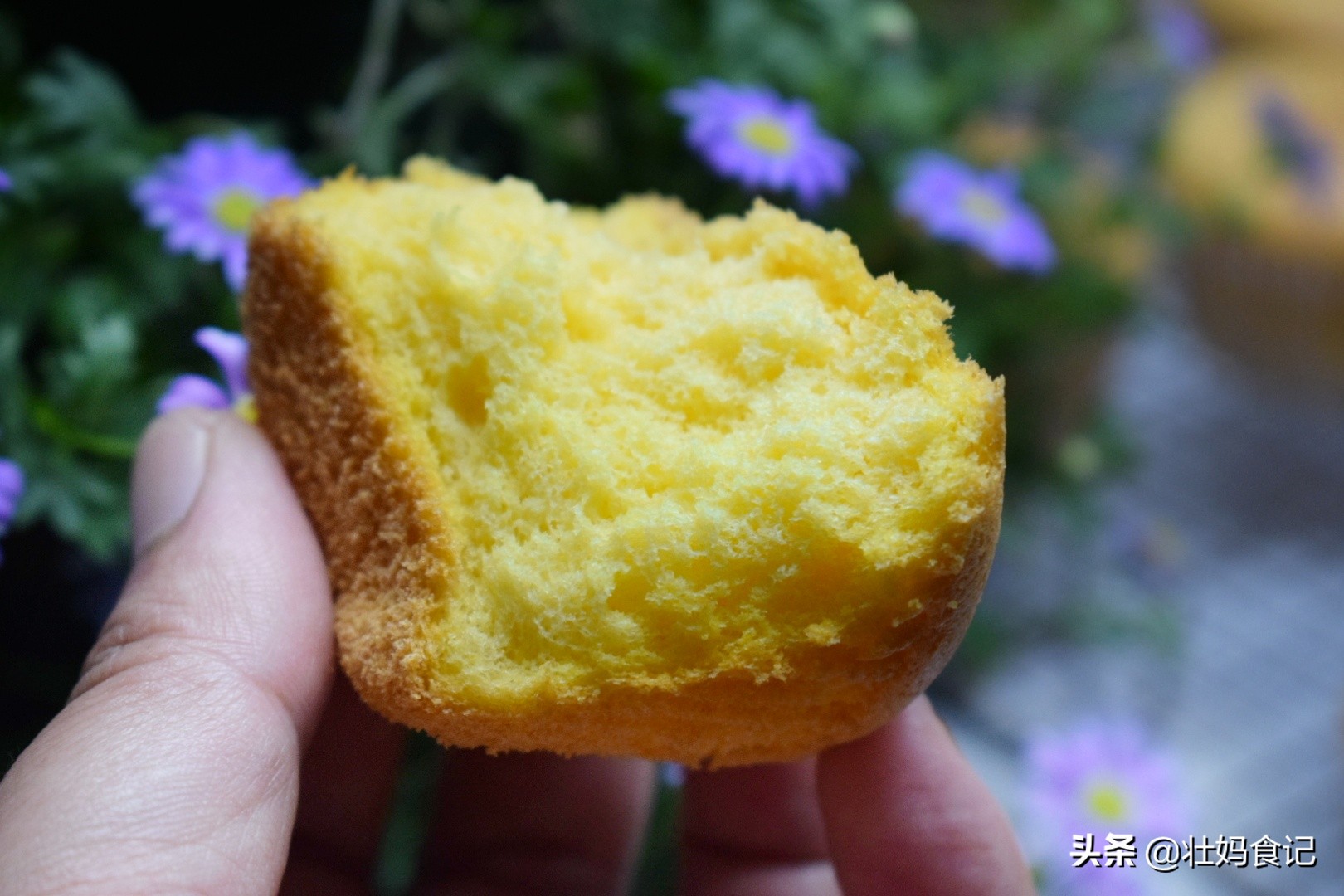 一分钟学会南瓜芝士蛋糕,蛋黄蛋清不分离的南瓜蛋糕做法