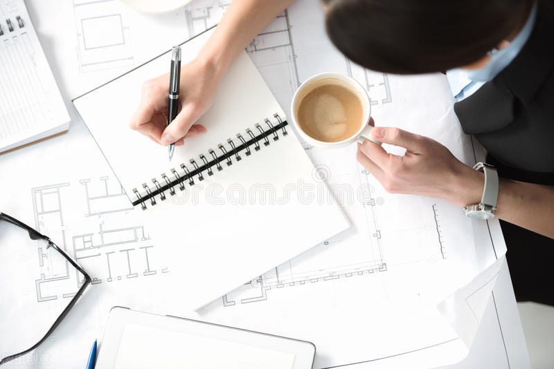 香港房地产深度分析,房地产投资分析思路