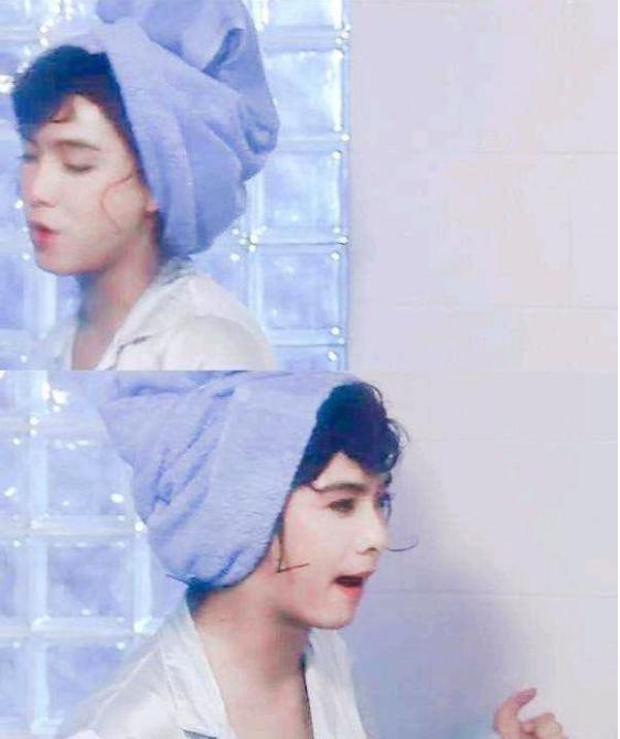 张卫健男扮女装照,张卫健年轻戴帽子造型