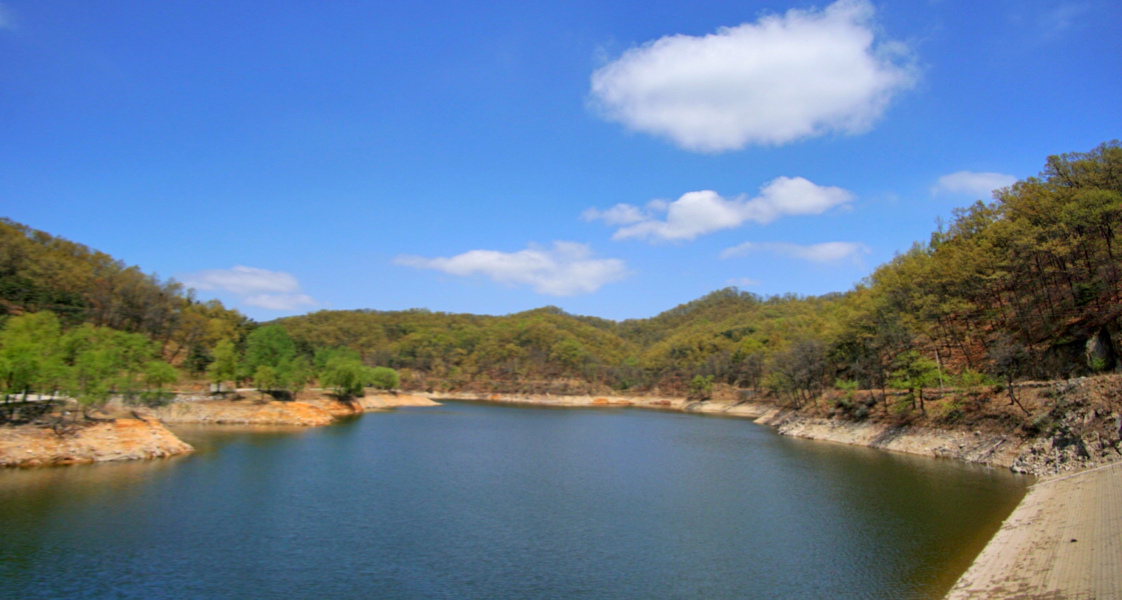 济南药山森林公园门票价格,济南药乡森林公园免费吗