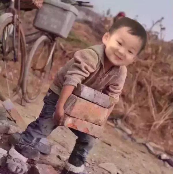 谢飞机随身携带的小绿包,谢飞机表情包视频