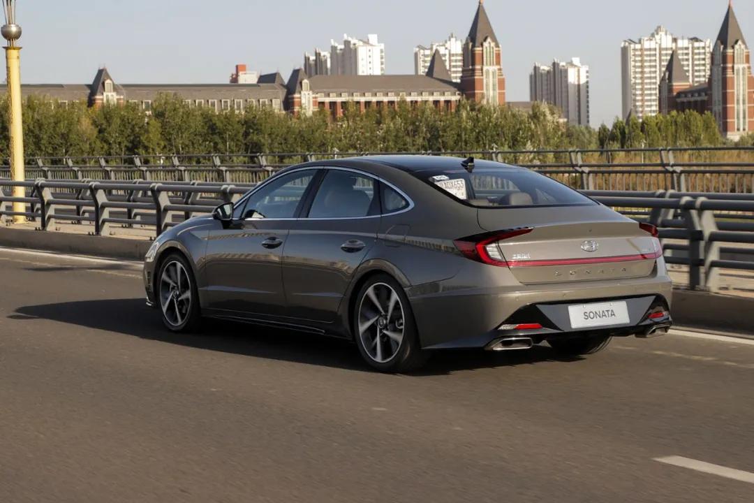 全新索纳塔加速成绩,2019款索纳塔九代2.0lgls试驾