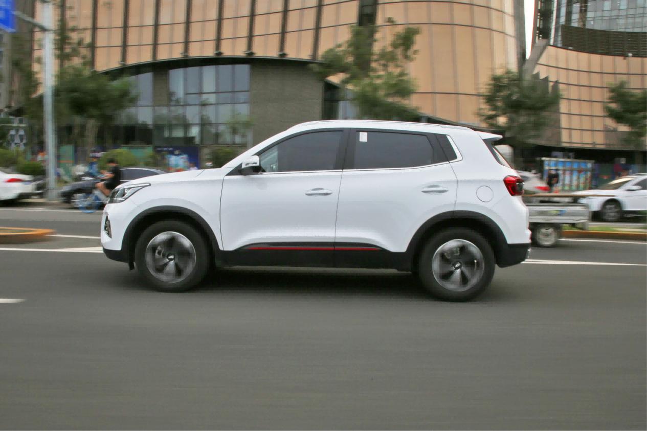 奇瑞瑞虎5x超级英雄版试驾视频,沉浸式体验奇瑞瑞虎5x超级英雄版