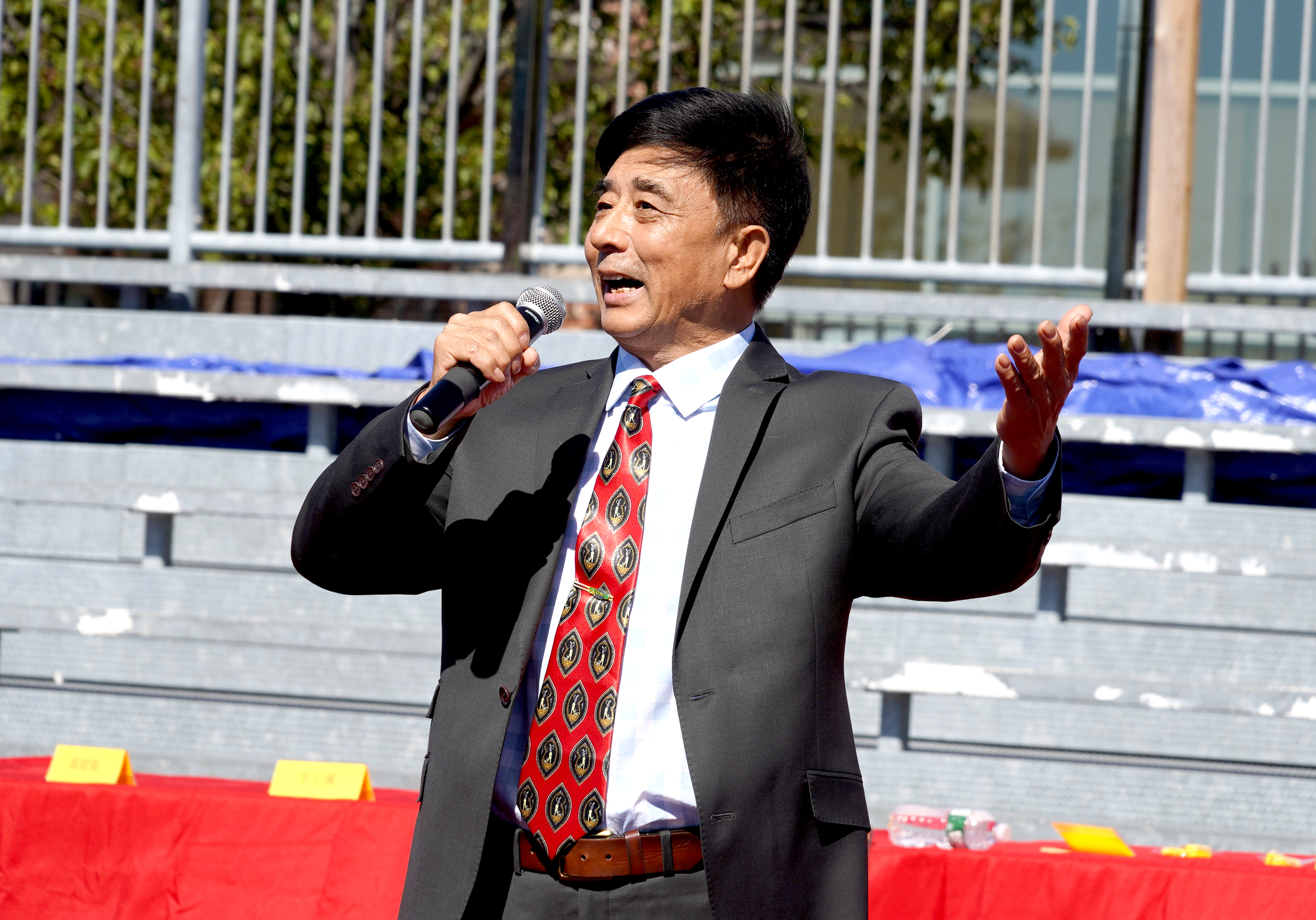 庆国庆节70周年主题活动,庆国庆节文艺汇演中国红