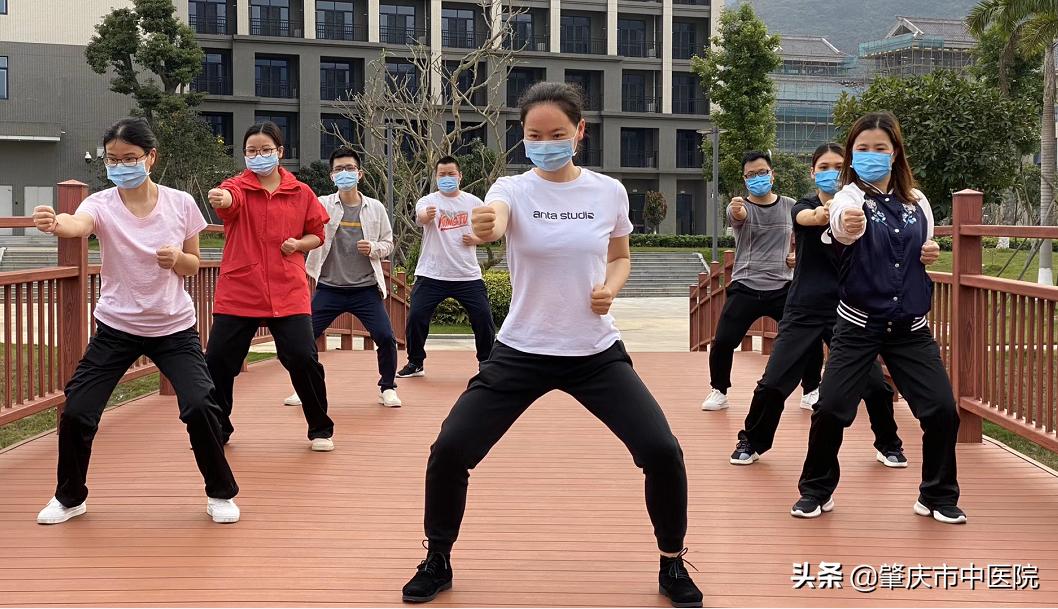 养生八段锦正确做法,养生必备八段锦