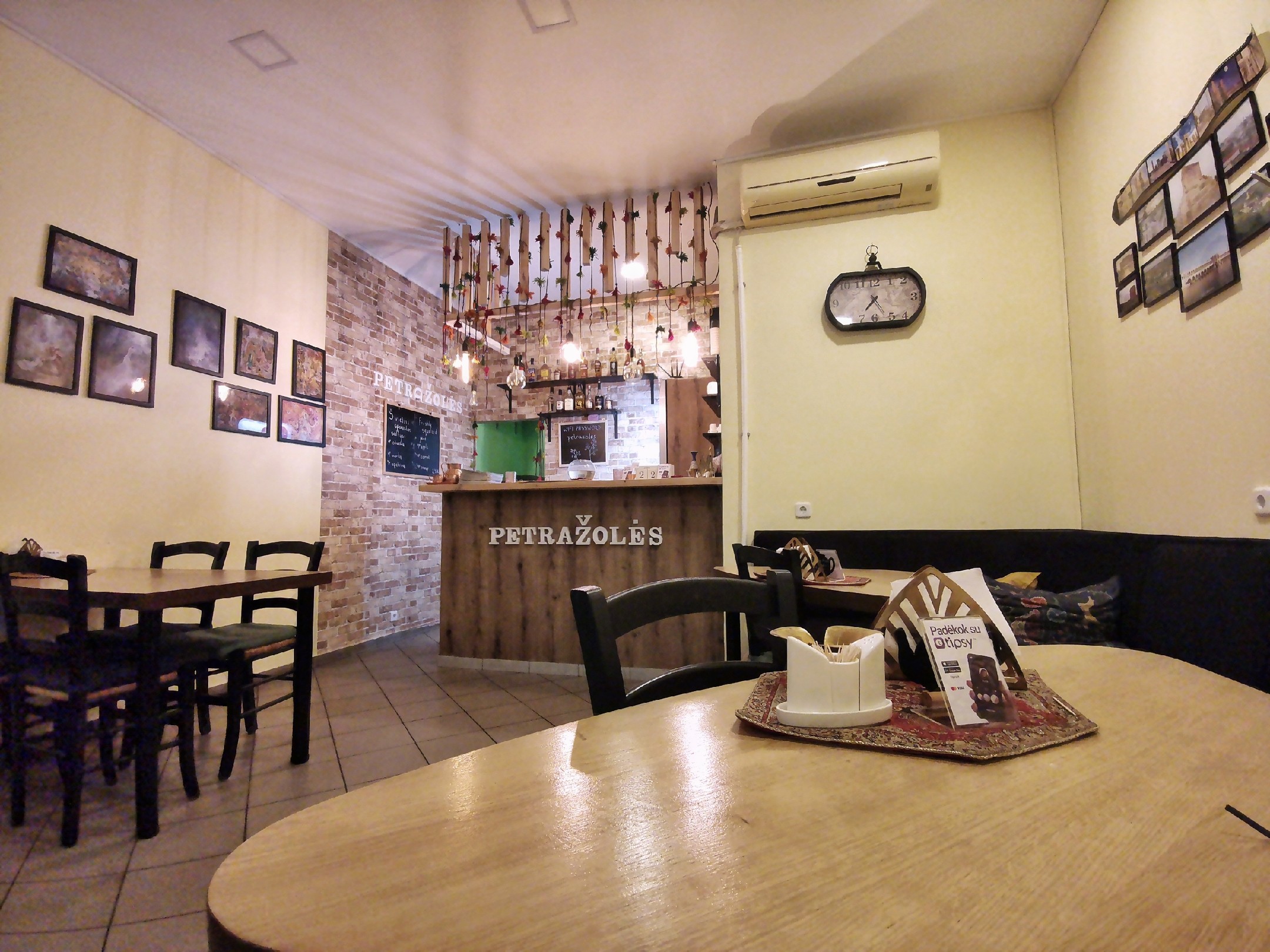 立陶宛维尔纽斯素食地图素披萨五分钟出炉素汉堡无敌美味