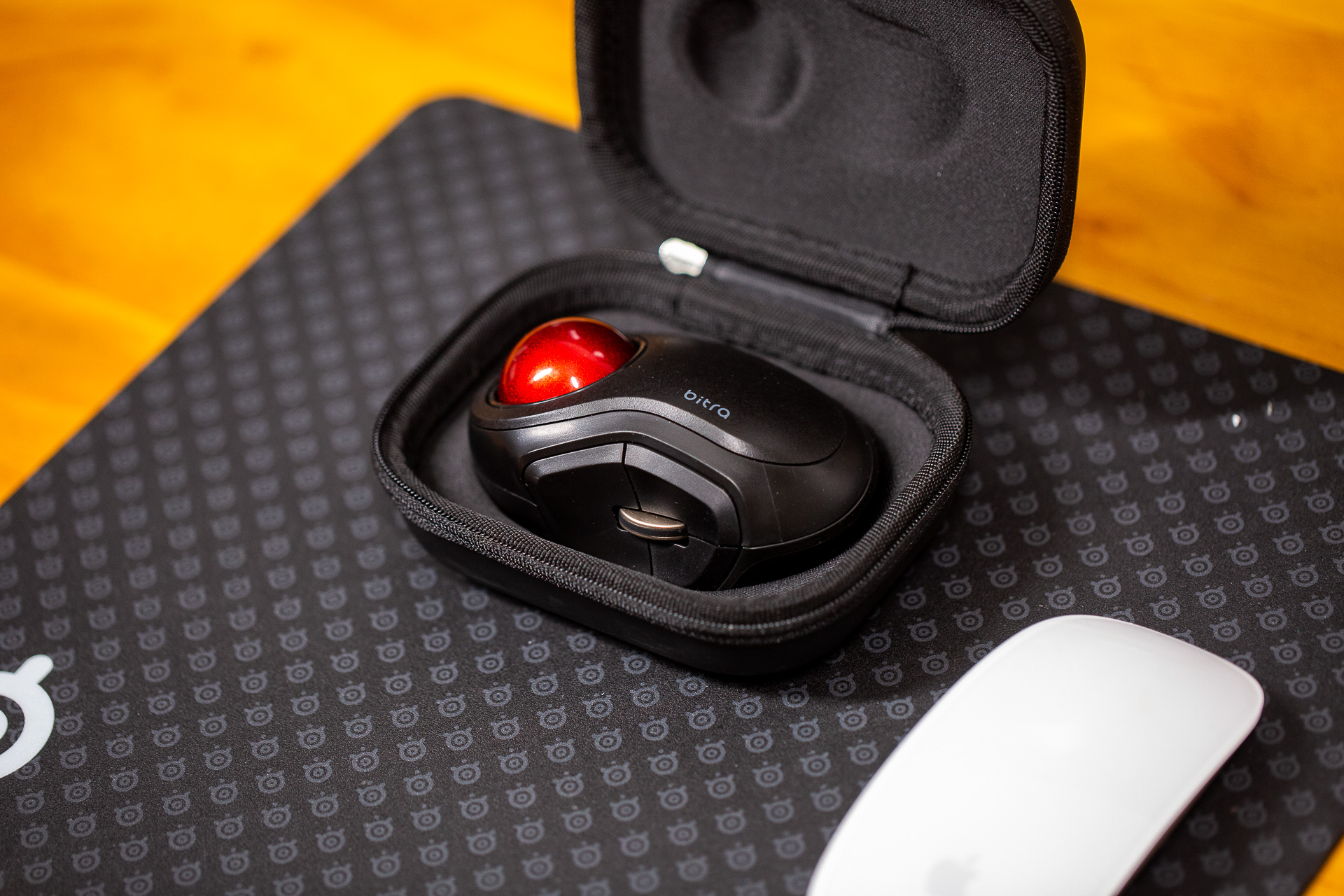 书房桌面价值5W？我的Mac桌面分享