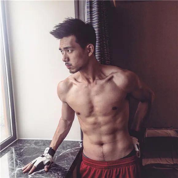 李现荆州小胖,荆州小胖是哪个男明星