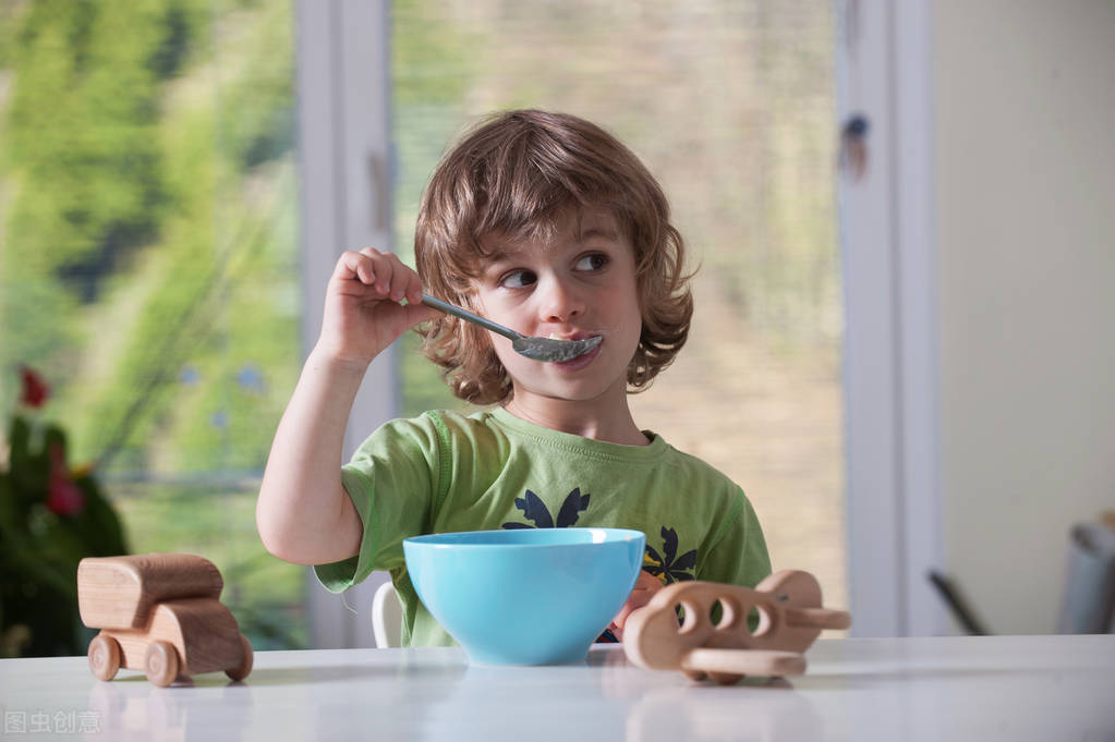 食欲不振不想吃饭是怎么回事,食欲不振不想吃饭厌食怎么调理