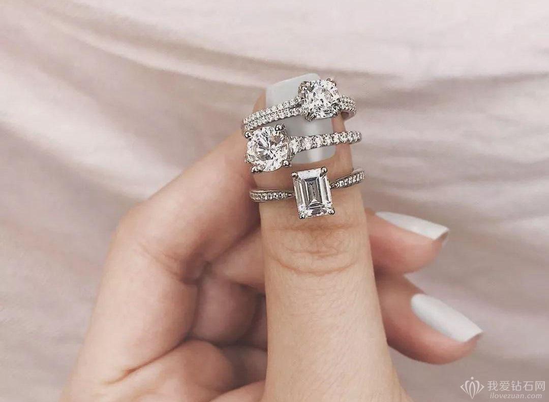 戴铂金过敏会对黄金过敏吗,戴铂金会过敏吗