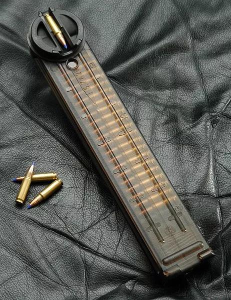 说到PDW你首先想到的就是它——比利时P90单兵自卫*器武**