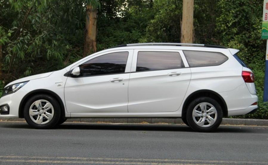 地摊做生意买什么二手车最合适,适合摆摊的车3万以下自动挡