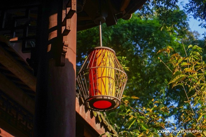 成都本地人去的最好吃的美食,中国姑娘吃成都美食