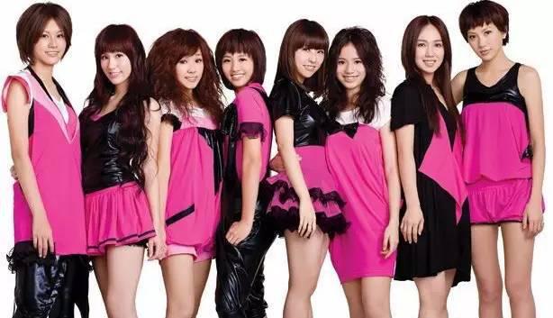 黑涩会美眉小薰人品,黑涩会美眉小薰像谁