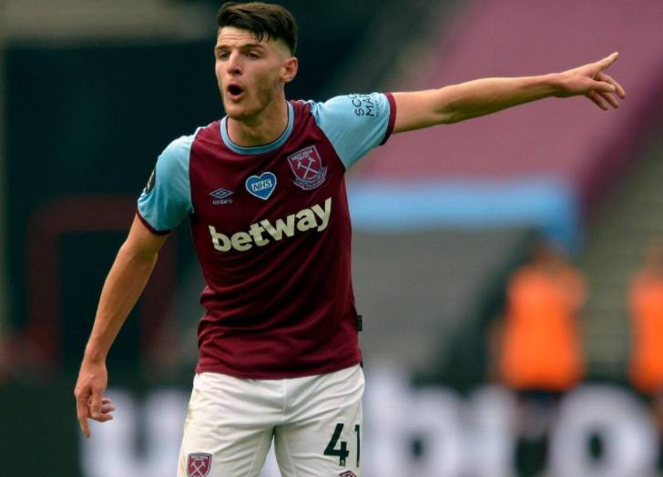 曼联后腰引援,曼联中场怎么补强