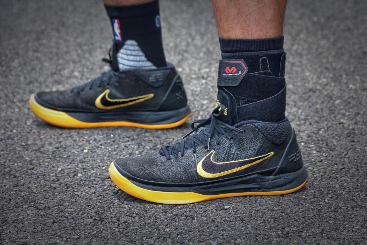 迈克达威4305不分左右脚吗,迈克达威195和4305区别