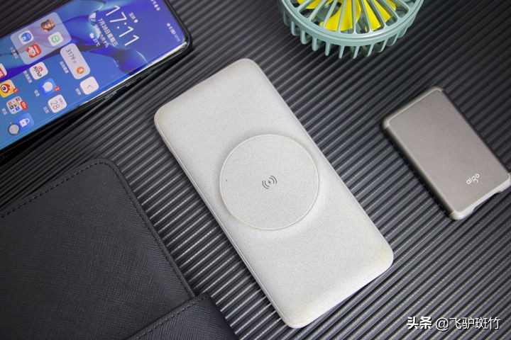 鍗楀崱鏃犵嚎鍏呯數瀹漰ow-1鍜宲ow-2,鍗楀崱magsafe纾佸惛鏃犵嚎鍏呯數瀹漰ow3