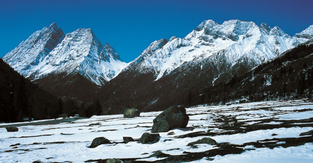 四姑娘山2020年11月份景色,四姑娘山2021年9月份景色