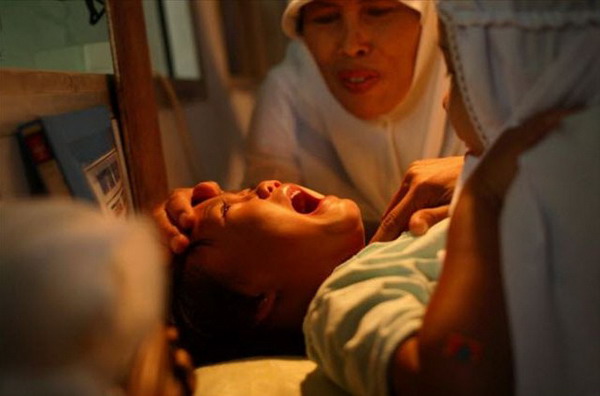 残害妇女的陋习，莫名其妙的野蛮风俗：割礼