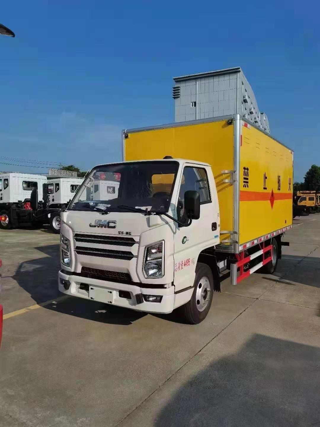 江铃特顺厢式车图片,江铃国六封闭式厢货车