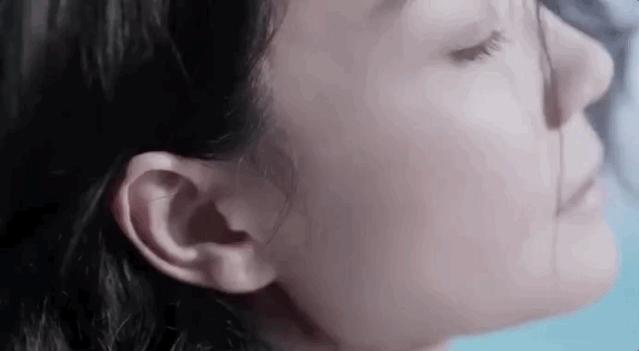 王菲经典广告照片,发几张王菲在90年代初做的广告